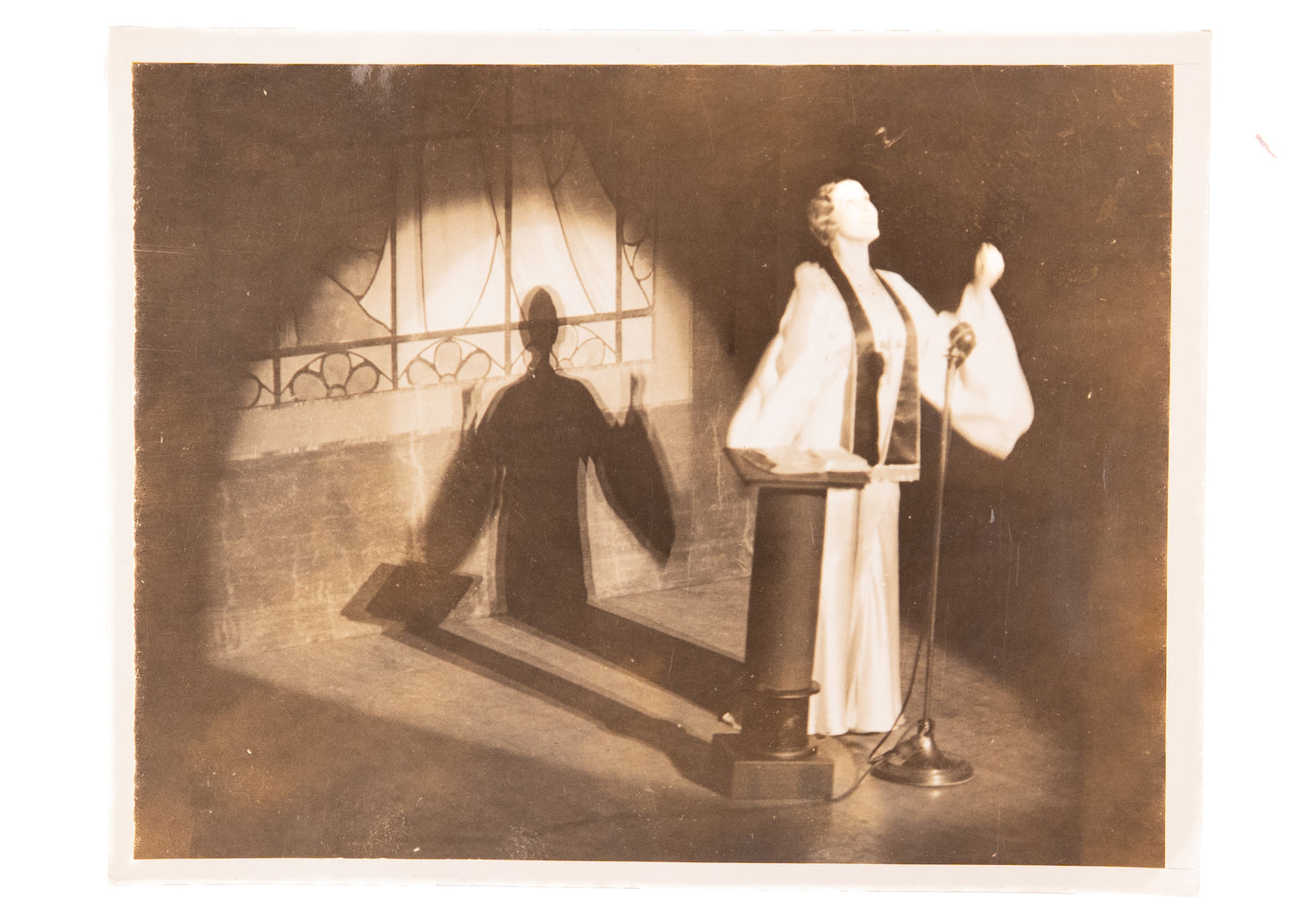 1933 AIMEE SEMPLE McPHERSON. Original Photo - Pentecostal Foursquare Healing Evangelist Preaching