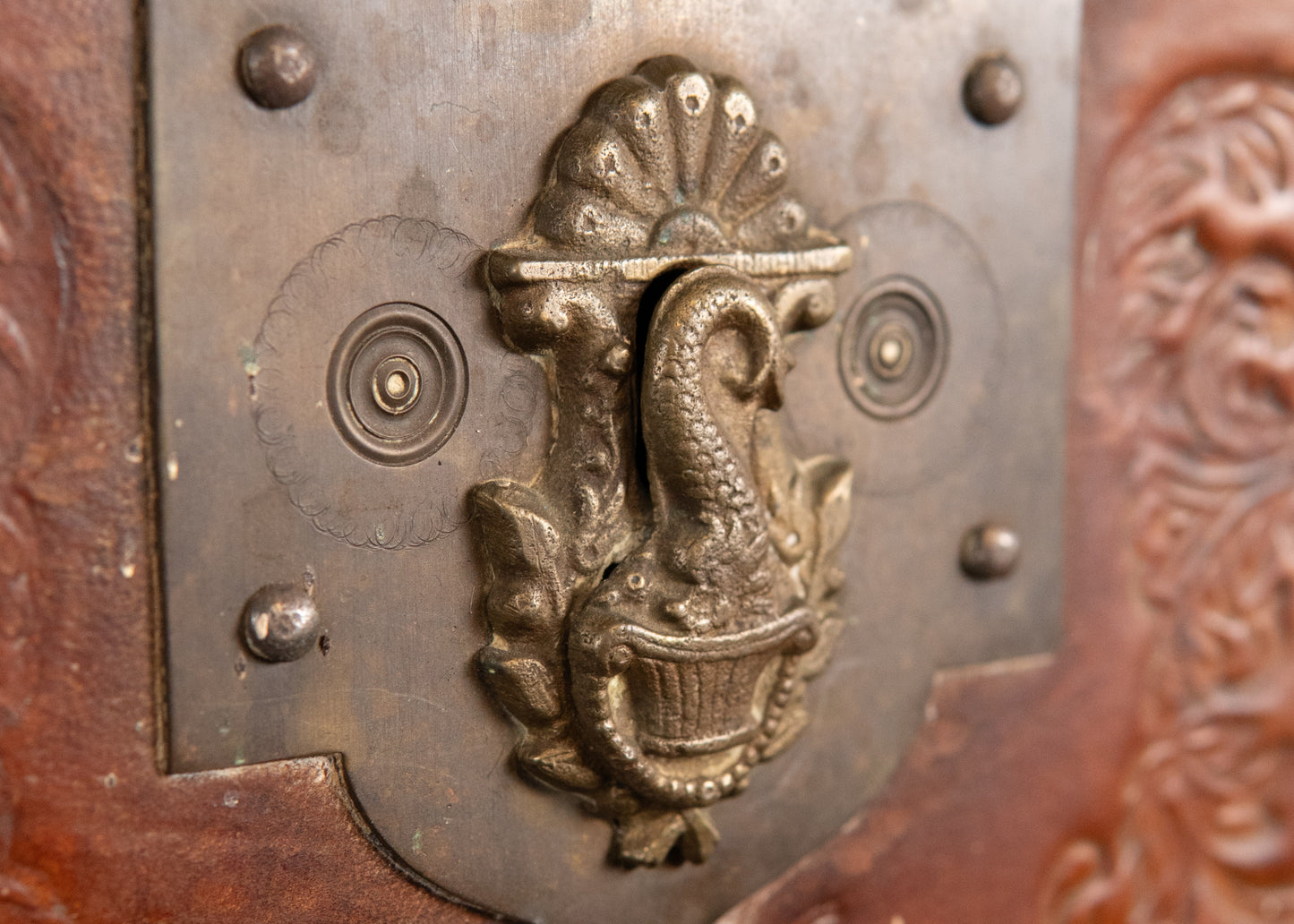 1860-1870 FREEMASONRY. Original "Sole Leather" Trunk from Philadelphia Masonic Temple.