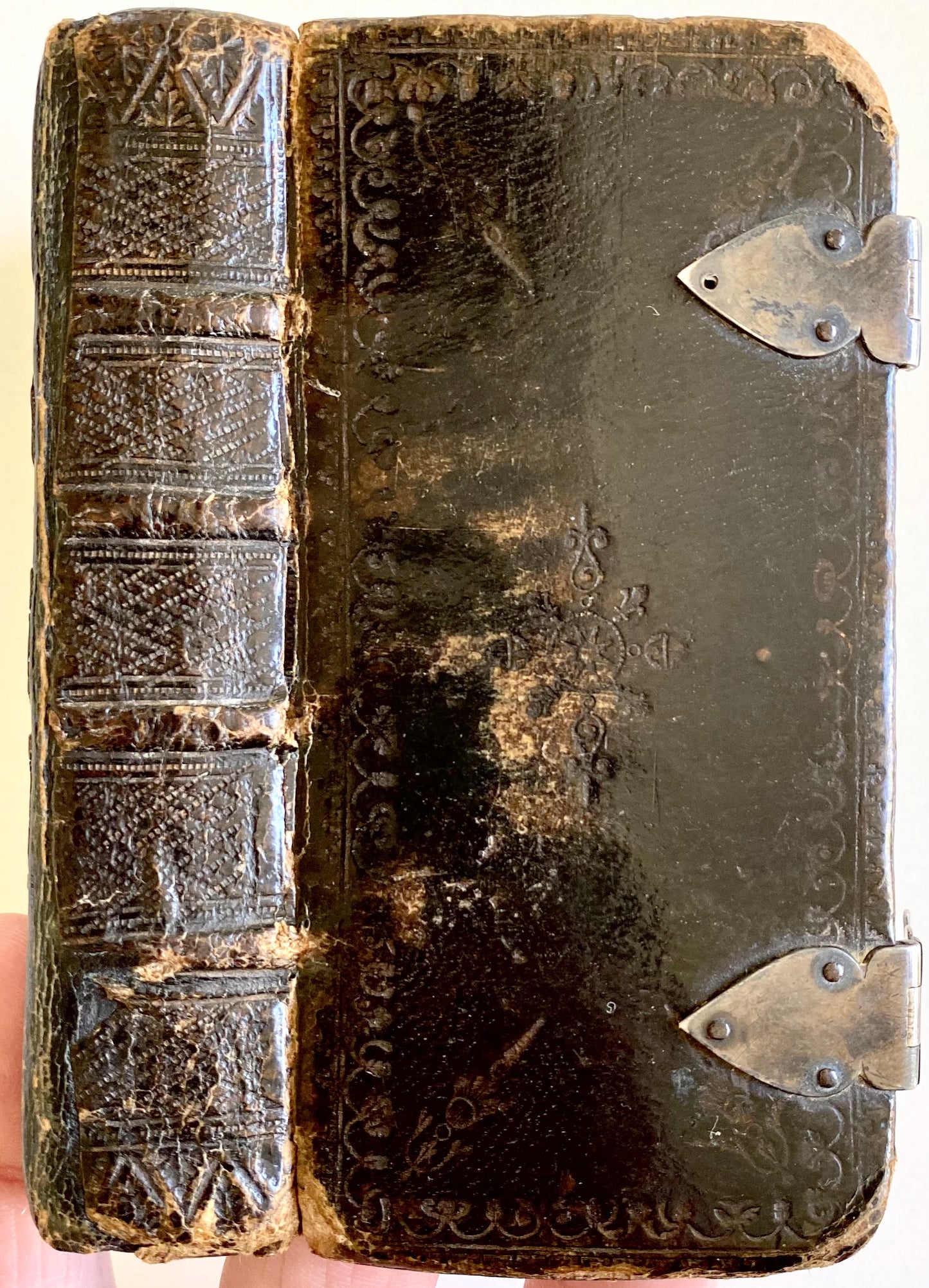 1632 HOLY BIBLE. Unrecorded Pocket New Testament in Attractive Clasped Binding!