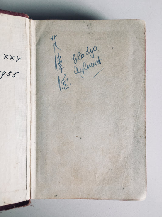 1955 GLADYS AYLWARD. Autograph of Important Chinese Missionary.