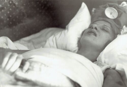 1930 AIMEE SEMPLE McPHERSON. The Healing Evangelist Exhausted and Without the Will to Live.