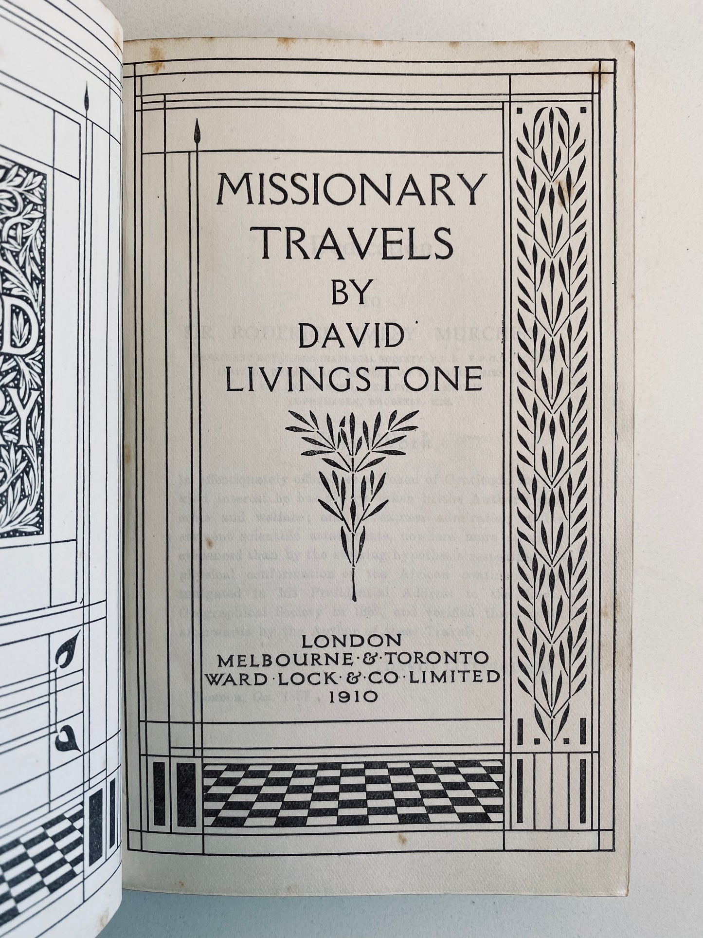 1910 DAVID LIVINGSTONE. Missionary Travels in Fine Leather Binding + Autograph!